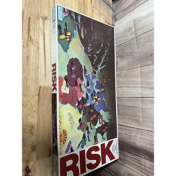 1980 Risk Board Game Parker Brothers Complete But Damaged Box - Picture 2 of 11
